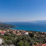 Enchanted Bay House Vila Vlachata