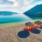 Vila Enchanted Bay House