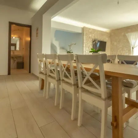 Enchanted Bay House Βλαχάτα