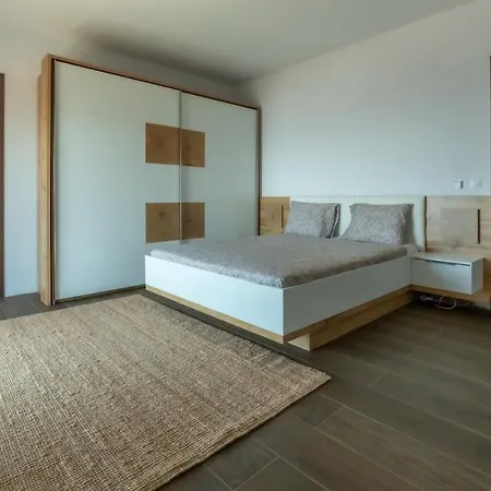 Enchanted Bay House וילה