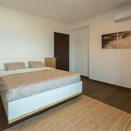 וילה Enchanted Bay House *